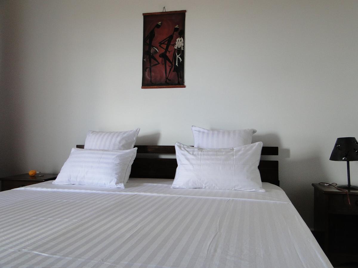 Hotel H1 Isalo Ranohira ภายนอก รูปภาพ